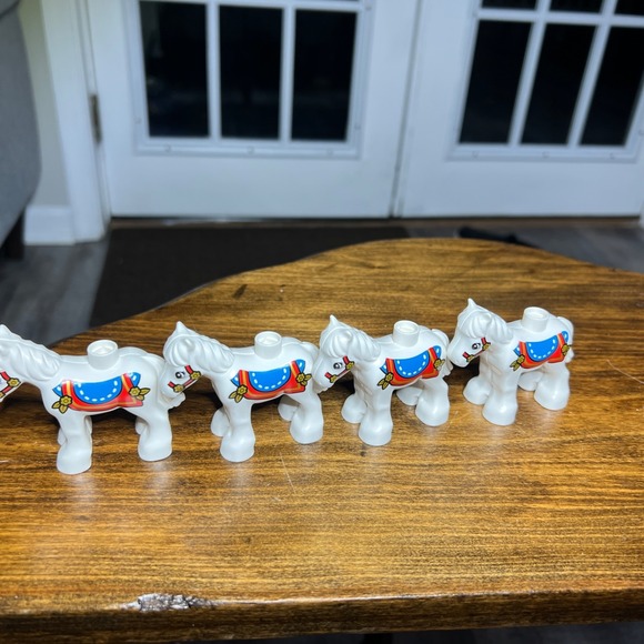 Lego Duplo White Hores Carnival Circus Parade Pony Small Big Fair Carousel 10840 - Picture 5 of 7